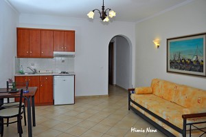 Hotel Roussetos alt=