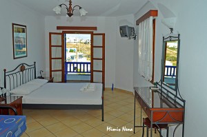 Hotel Roussetos alt=